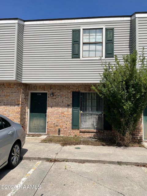 Photo of 100 Winchester Drive #Apt 108, Lafayette, LA 70506 (MLS # 2020023596) Photo of 100 Winchester Drive #Apt 108, Lafayette, LA 70506 (MLS # 2020023596)