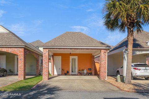 Photo of 122 Coconut Grove Circle, Lafayette, LA 70508 (MLS # 2600000087)