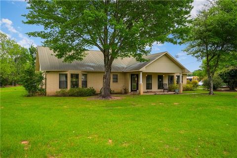Photo of 1107 E 5th Street ST, Natchitoches, LA 71457 (MLS # CN2557119)