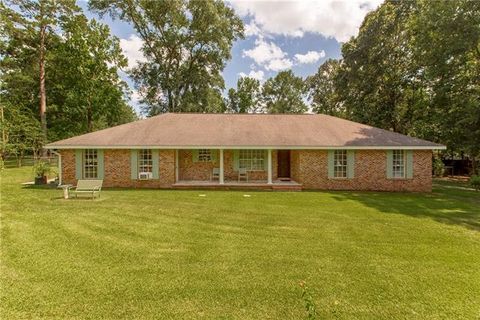 Photo of 281 Oak Road RD, Bogalusa, LA 70427 (MLS # NO2565255)