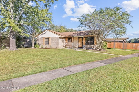 Photo of 100 Thompson Loop, Lafayette, LA 70506 (MLS # 2600009753)