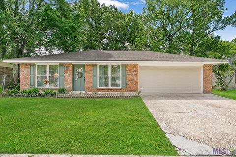 Photo of 15346 Jester Ave Ave, Baton Rouge, LA 70816 (MLS # BR2026006353)