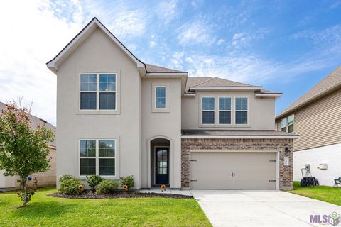 Photo of 13908 Bellacosa Ave Ave, Baton Rouge, LA 70817 (MLS # BR2026007868)