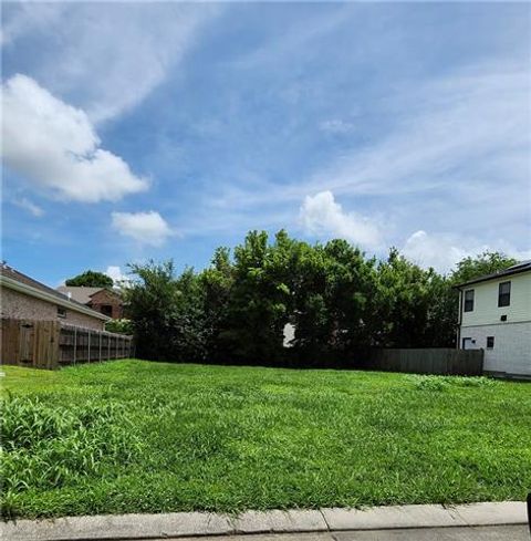 Photo of 12520 Carmel Place Pl, New Orleans, LA 70128 (MLS # NO2561814)