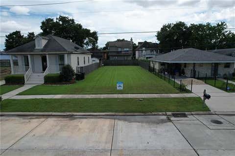 Photo of 124 Spencer Avenue AVE, New Orleans, LA 70124 (MLS # NO2572226)