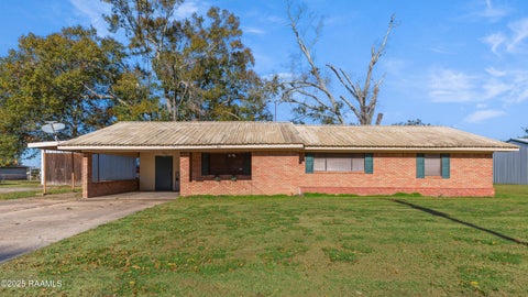 Photo of 104 Johnson Street, Baldwin, LA 70514 (MLS # 2600008404)