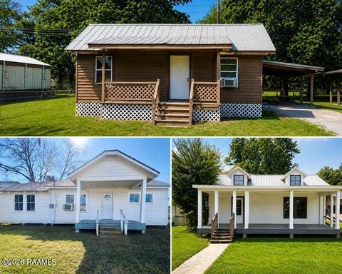 Photo of 210 5th Street, Abbeville, LA 70510 (MLS # 2600003869)
