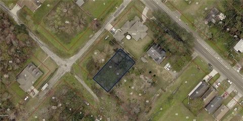 Photo of 1237201 Elmwood Park Drive Dr, New Orleans, LA 70114 (MLS # NO2553185)