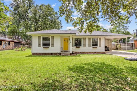 Photo of 120 N Demanade Boulevard, Lafayette, LA 70503 (MLS # 2600003040)