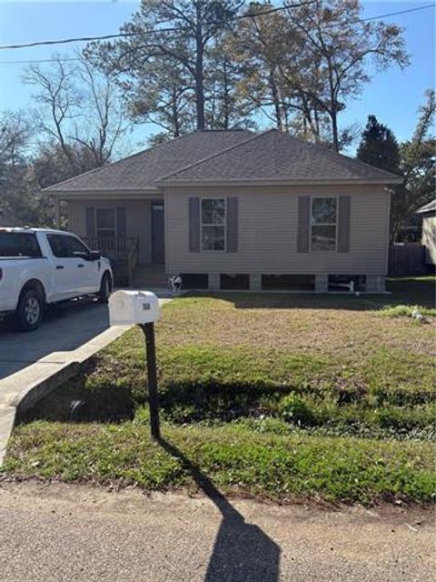 Photo of 70439 8th Street St, Covington, LA 70433 (MLS # NO2545374)