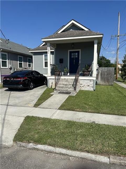 Photo of 1201 Gordon Street St, New Orleans, LA 70117 (MLS # NO2558318)