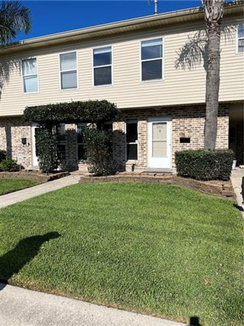 Photo of 4231 Hudson Street St, Metairie, LA 70006 (MLS # NO2551822)