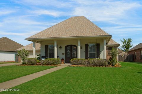Photo of 305 Southlake Circle, Youngsville, LA 70592 (MLS # 2500004218)