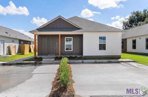 Photo of 6908 Goya Ave Ave #A, Baton Rouge, LA 70806 (MLS # BR2026004243)