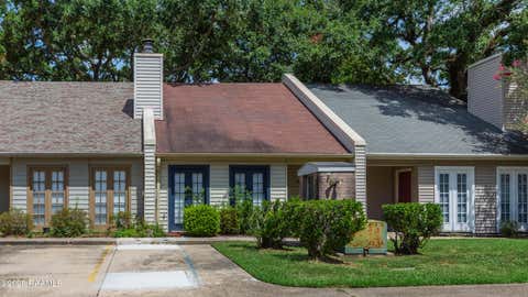 Photo of 56 Audubon Oaks Boulevard, Lafayette, LA 70506 (MLS # 2600007650)