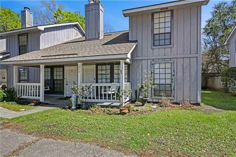 Photo of 405 Cedarwood Drive Dr #405, Mandeville, LA 70471 (MLS # NO2547822)