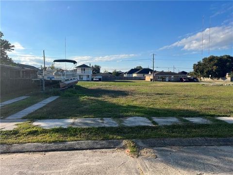Photo of 3512 Gallo Drive, Chalmette, LA 70043 (MLS # NO2557245)