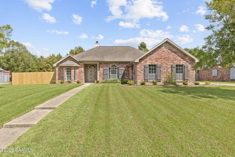 Photo of 211 Longpointe Road, Youngsville, LA 70592 (MLS # 2600008942)