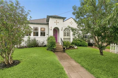 Photo of 3027 Paris Avenue Ave, New Orleans, LA 70119 (MLS # NO2561878)
