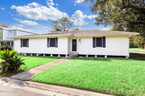 Photo of 206 Nottingham Circle, Lafayette, LA 70507 (MLS # 2500003542)