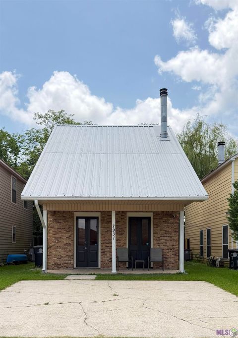 Photo of 7931 Bayou Fountain Ave Ave, Baton Rouge, LA 70810 (MLS # BR2026011791)