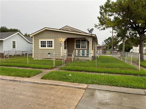 Photo of 3803 Derbigny Street St, Metairie, LA 70001 (MLS # NO2556821)