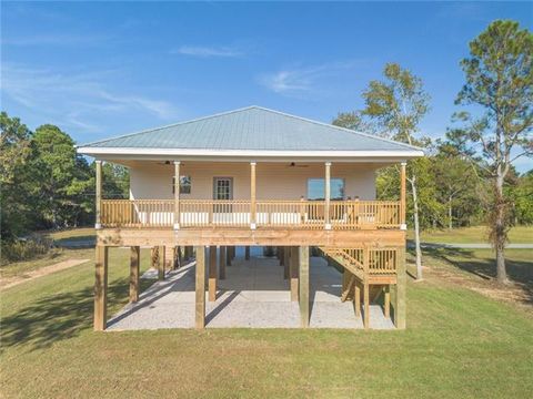 Photo of 233 Farrar Lane St, Waveland, MS 39576 (MLS # NO2554834)