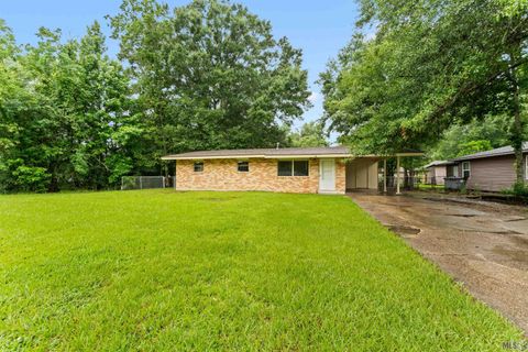 Photo of 2421 Mchugh Rd, Baker, LA 70714 (MLS # BR2026009468)