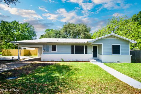 Photo of 404 9th Street, Breaux Bridge, LA 70517 (MLS # 2600003357)