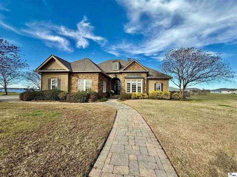 Photo of 114 Apache Trail Trl, Delhi, LA 71232 (MLS # CN2549292)