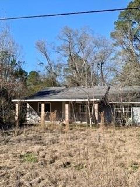 Photo of 3812 Rigolette Road Rd, Pineville, LA 71360 (MLS # CN2540996)