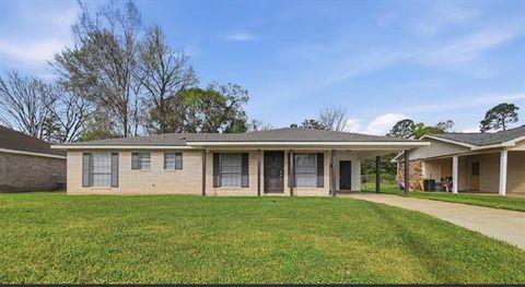 Photo of 6102 Noel Street St, Alexandria, LA 71301 (MLS # CN2548233)
