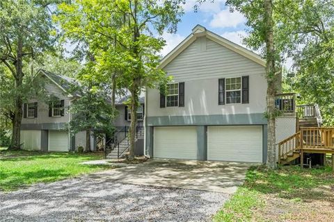 Photo of 110 W Pearl Drive Dr, Slidell, LA 70461 (MLS # NO2554014)
