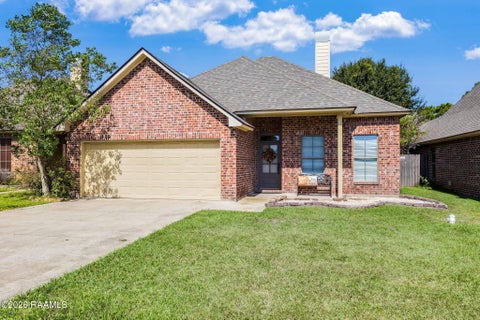 Photo of 118 Legend Creek Drive, Youngsville, LA 70592 (MLS # 2600009625)