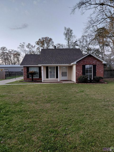 Photo of 34559 Gravesbriar Dr Dr, Denham Springs, LA 70706 (MLS # BR2026004245)