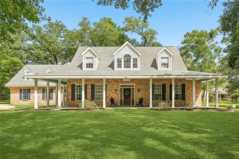 Photo of 60010 Oaklawn Avenue Ave, Lacombe, LA 70445 (MLS # NO2556511)