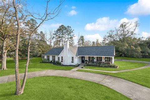 Photo of 2014 Old River Road Rd, Slidell, LA 70461 (MLS # NO2540975)