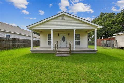 Photo of 1045 Oak Avenue AVE, Bridge City, LA 70094 (MLS # NO2568051)