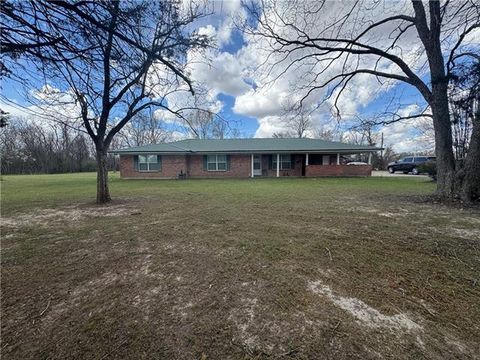 Photo of 1528 Hwy 8 Highway, Sicily Island, LA 71368 (MLS # CN2546360)