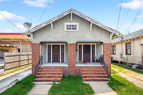 Photo of 2923 Milan Street St, New Orleans, LA 70115 (MLS # NO2547047)