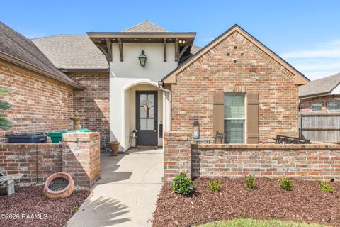 Photo of 102 Kelsea Drive, Broussard, LA 70518 (MLS # 2600001807)