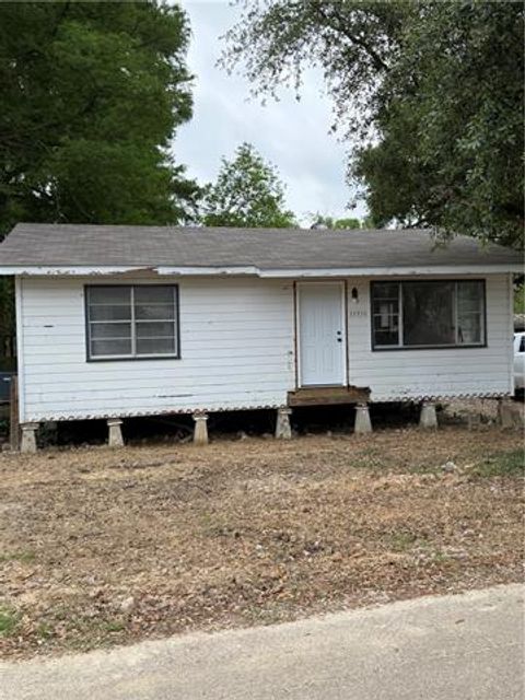 Photo of 31950 Tetanne Drive, Springfield, LA 70462 (MLS # NO2550921)