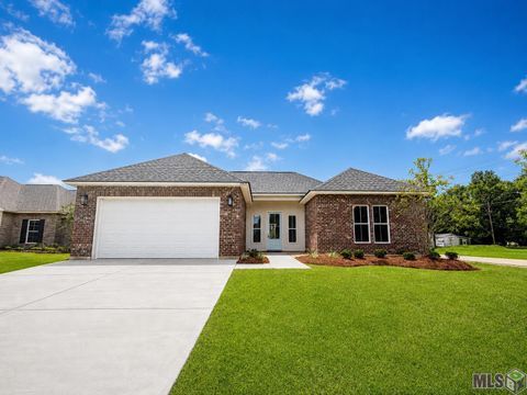 Photo of 31531 Dunn Rd, Denham Springs, LA 70726 (MLS # BR2026009561)