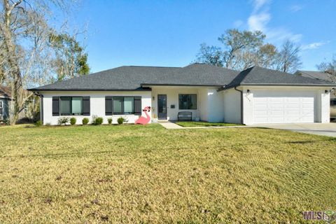 Photo of 245 Marion Dr Dr, Baton Rouge, LA 70806 (MLS # BR2026001537)