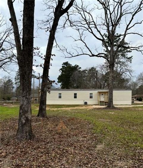 Photo of 5102 Oaklane Road Rd, Pineville, LA 71360 (MLS # CN2543388)