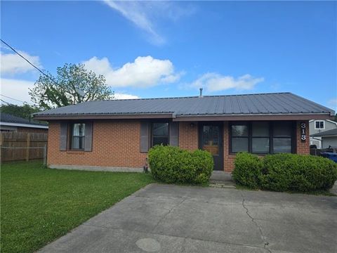 Photo of 313 Barton Avenue, Luling, LA 70070 (MLS # NO2556547)