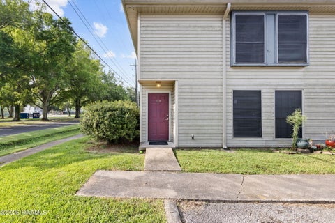 Photo of 201 High Meadows Boulevard #101, Lafayette, LA 70507 (MLS # 2600007093)
