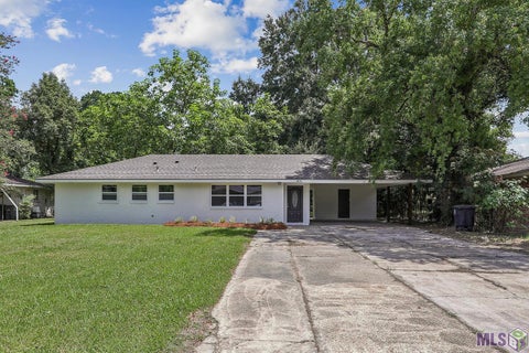 Photo of 3076 Elgin St St, Baton Rouge, LA 70805 (MLS # BR2026011824)