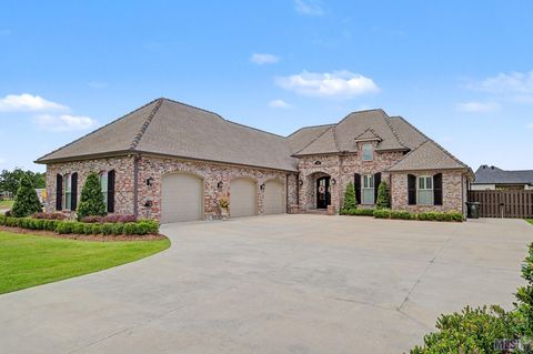 Photo of 138 Independence Drive Dr, Houma, LA 70360 (MLS # BY2026012151)