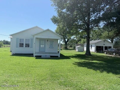 Photo of 915 Main Street, Cankton, LA 70584 (MLS # 2600006980)